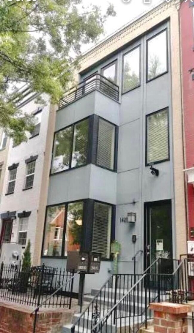Welcome Home! - 1425 5th St NW