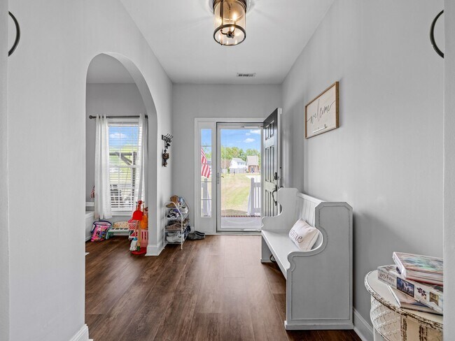 Building Photo - Shetland Farms