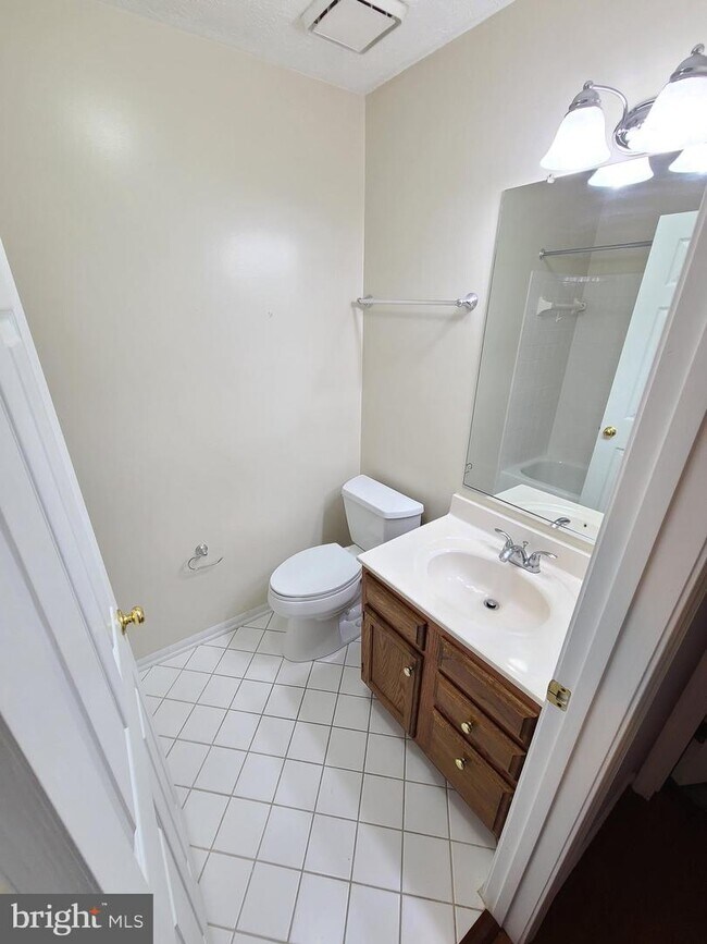 Building Photo - 13109 Briarcliff Terrace