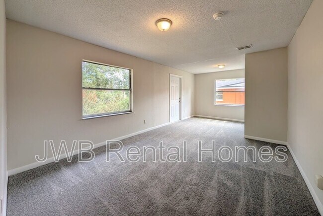 Building Photo - 6829 Van Gundy Rd