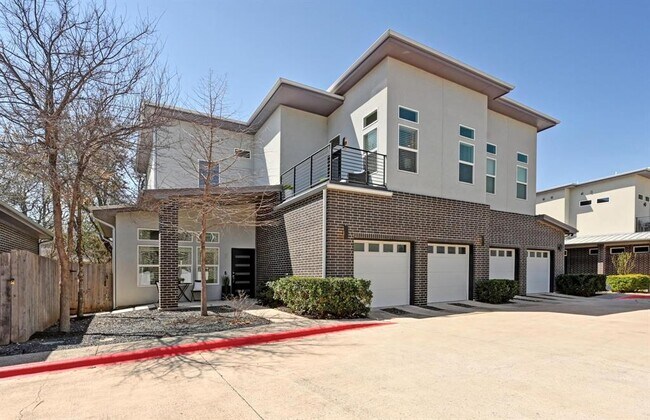 Building Photo - 3905 Clawson Rd