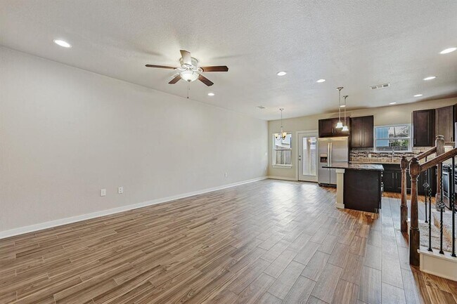 Building Photo - 3303 Elija St
