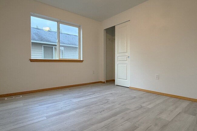 Building Photo - 26138 242nd Ct SE