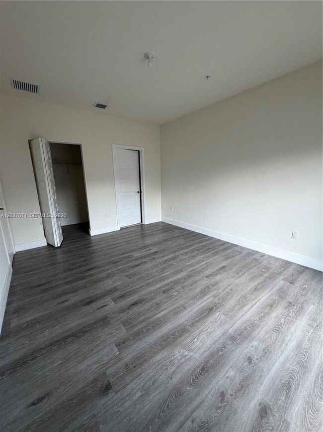 Building Photo - 4700 NW 84th Ave