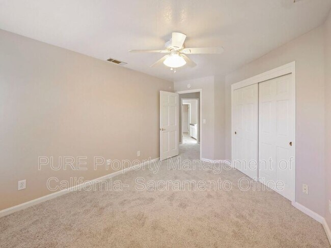 Building Photo - 8777 Cooperston Way
