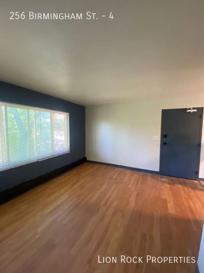 Building Photo - Modern & Cozy Living for $1,099/month!