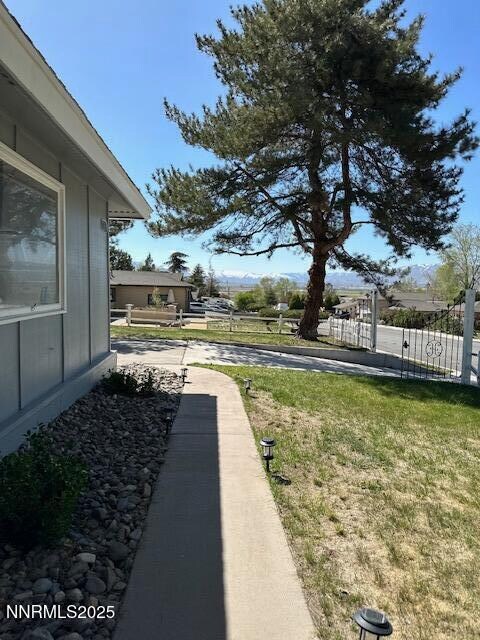 Building Photo - 7050 Pembroke Dr