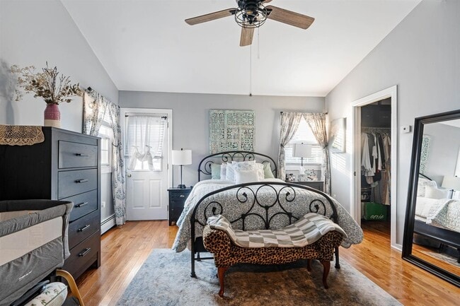 Building Photo - 1041 Stonewall Ln