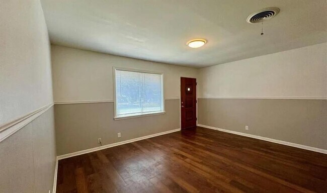 Building Photo - 105 Shannon Ln