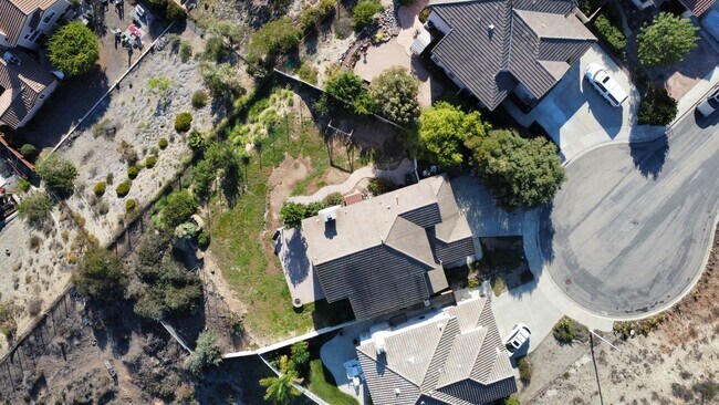 Building Photo - Beautiful 4 bed, 3 bath, 2,726 sqft House in Peaceful San Marcos Neighborhood - Available 11/15