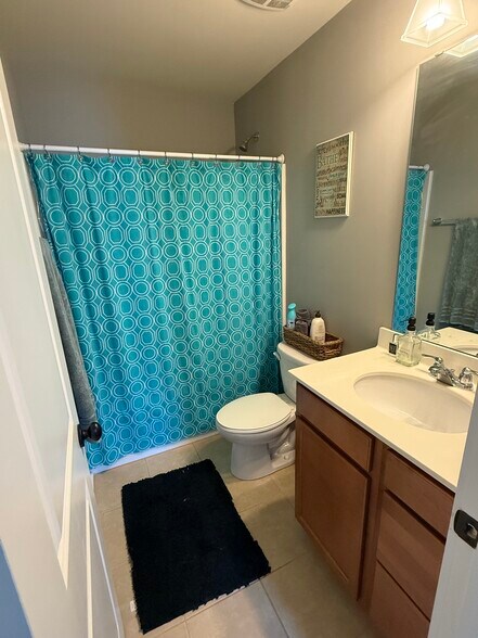 Building Photo - 3835 Willow Green Pl