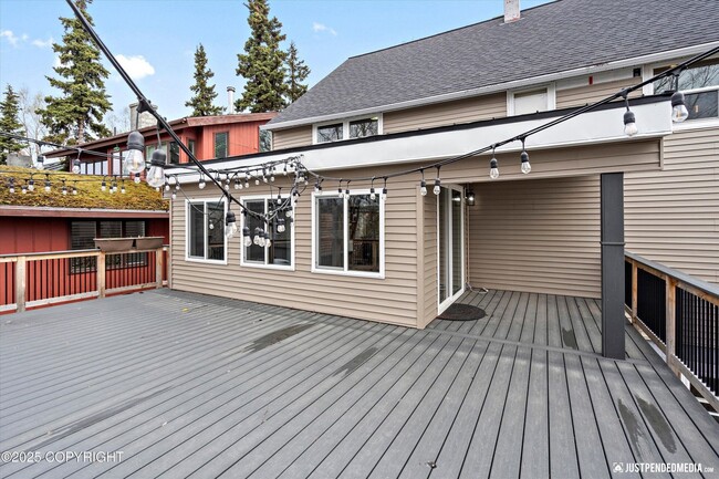 Building Photo - 1334 K St