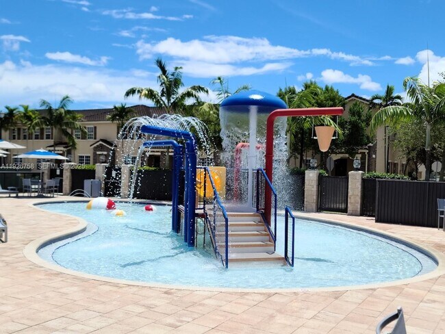 Building Photo - 9516 SW 167th Ave