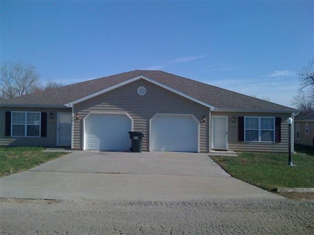 Building Photo - 117 SE 1171