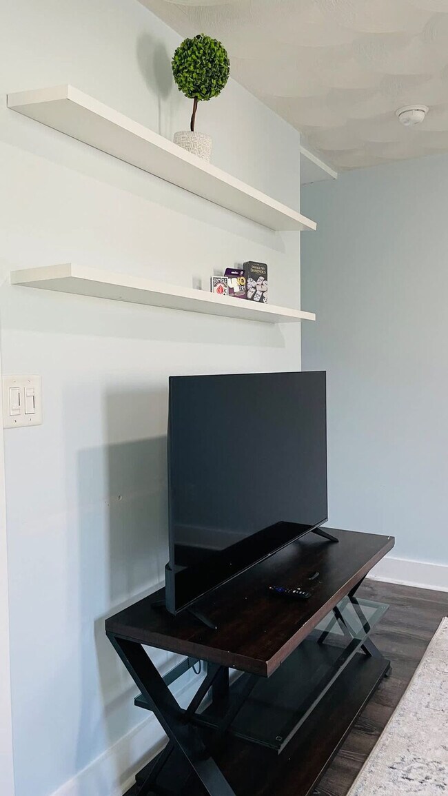 Building Photo - 25 Andem St