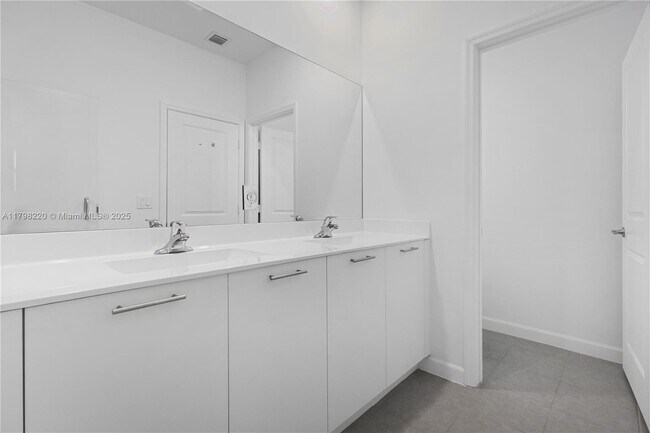 Building Photo - 2388 NW 130th Ter