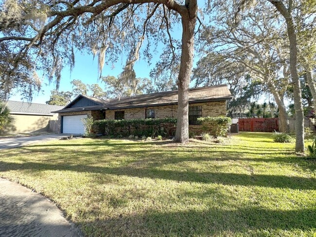 Building Photo - Charming 3-Bedroom Pool Home on a Quiet Cul-de-Sac in Rosemont