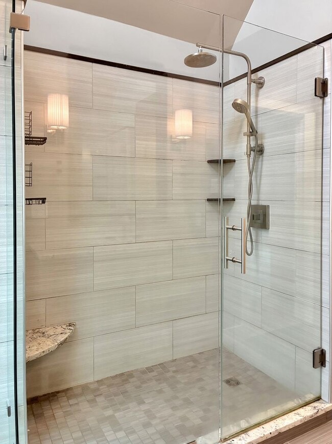 Building Photo - Recently Remodeled 3 bed 3 bath in Tuckahoe!