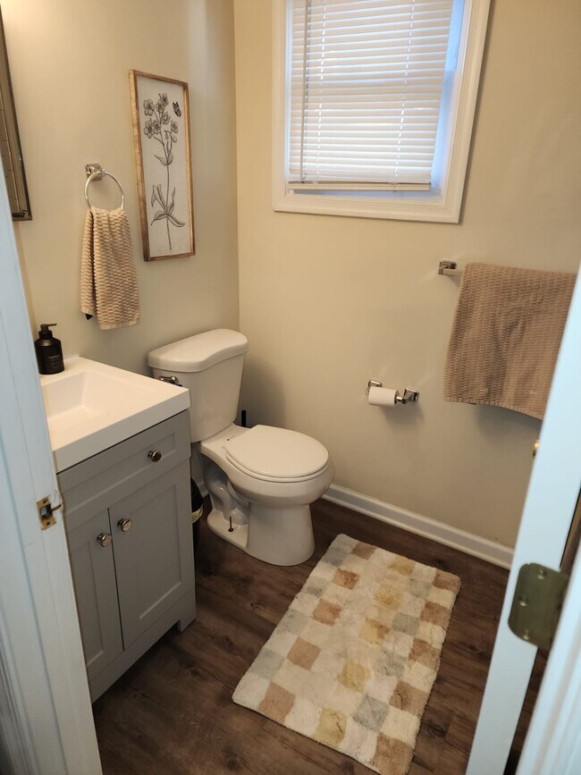 Bathroom - 6107 Danville Ave