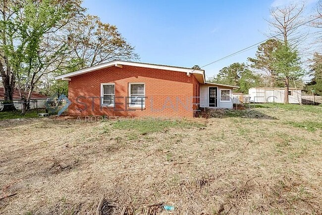 Building Photo - 4550 Timothy St