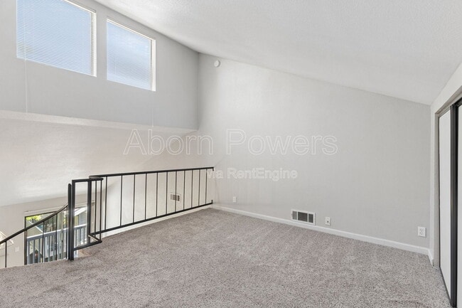 Building Photo - 3180 Country Club Dr