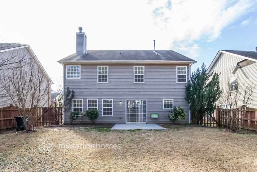 Building Photo - 1026 Hawthorn Ln