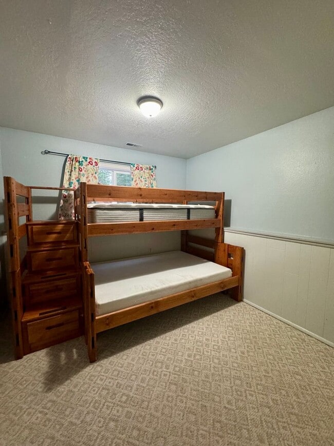 Building Photo - 33085 Community College Dr