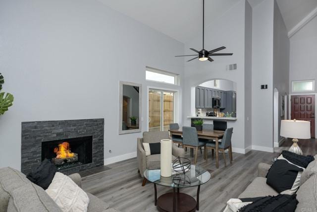 Building Photo - 3762 Via Del Rancho