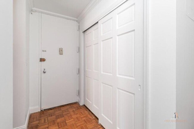 Building Photo - 2 bedroom in New York NY 10128