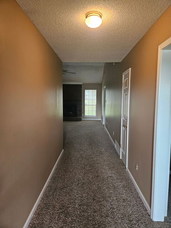 Building Photo - Under Repair