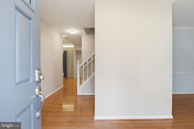 Building Photo - SINGLE FAMILY HOME.