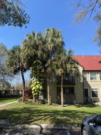 Building Photo - 1st Floor 2 bedroom 1 bathroom Condo