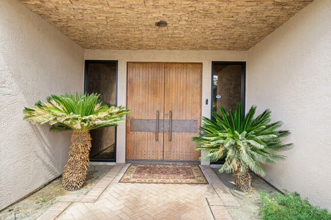 Building Photo - 45640 Rancho Palmeras Dr
