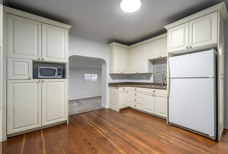 Building Photo - 445 N 100 E