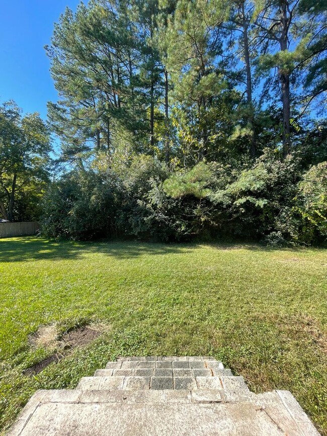 Building Photo - 5137