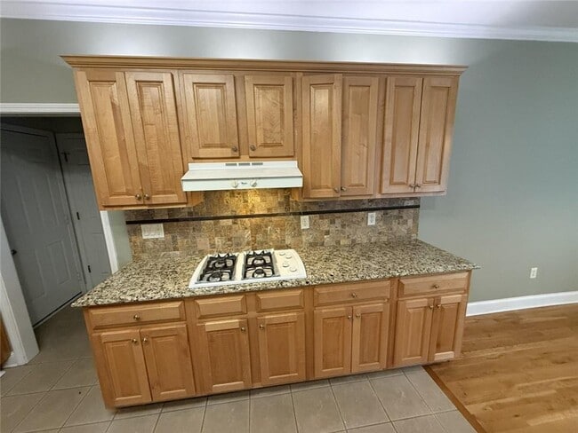 Building Photo - 5730 Devonshire Way