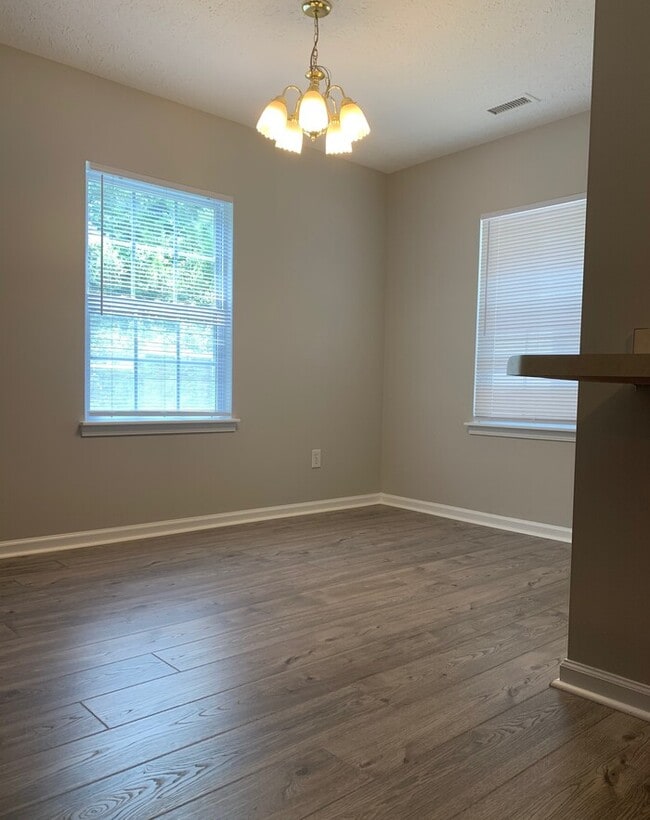Building Photo - 3412 Tarleton W