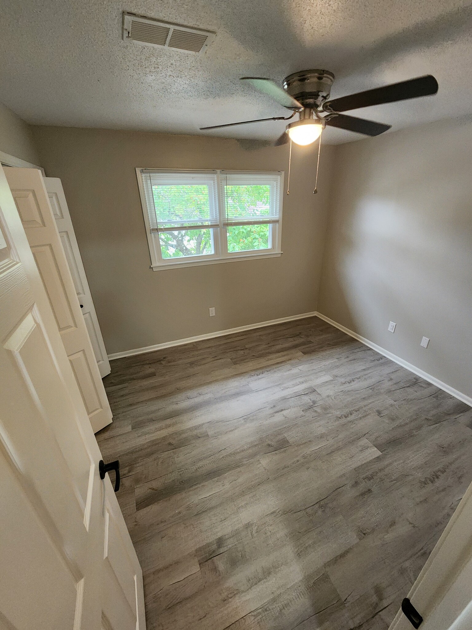 Building Photo - 139 N Washington St