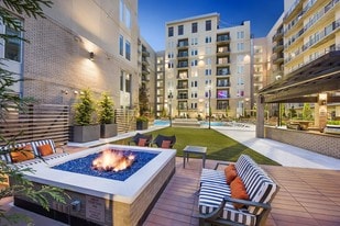 Building Photo - Venue Brookwood Apartments