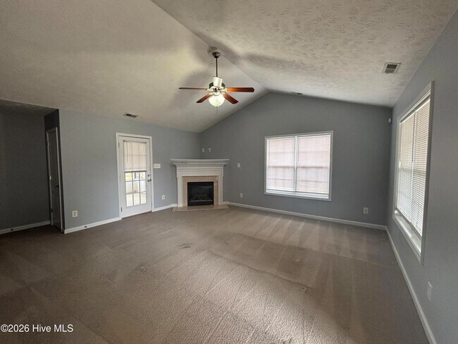 Building Photo - 376 Eastfield Dr