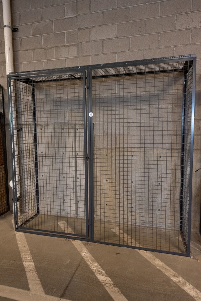 Building Photo - 3500 S Corona St