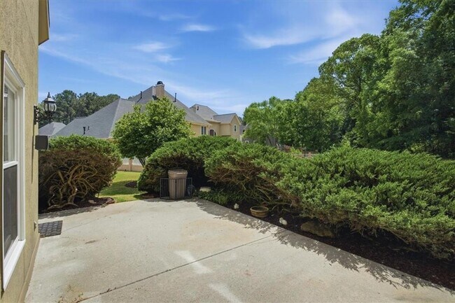 Building Photo - 210 Masters View Ct