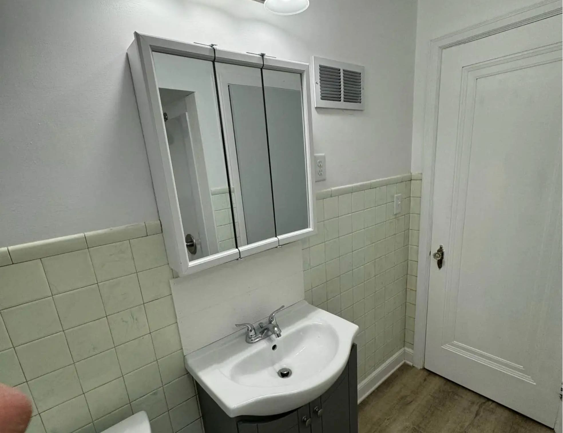 Building Photo - 1006 N 1st Ave