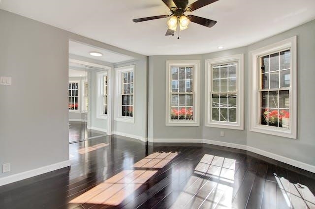Primary Photo - 20 51st St