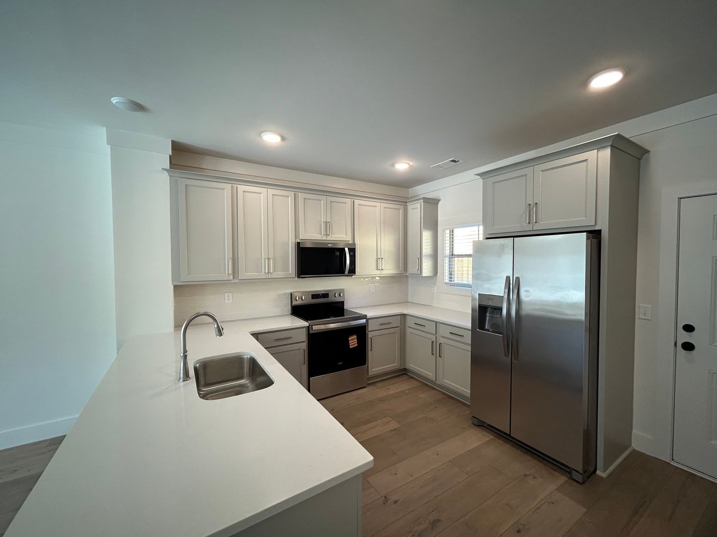 Building Photo - 1233 Tigers Tail Trl