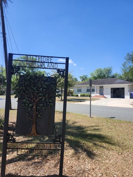 Building Photo - 537 S Clayton Ave