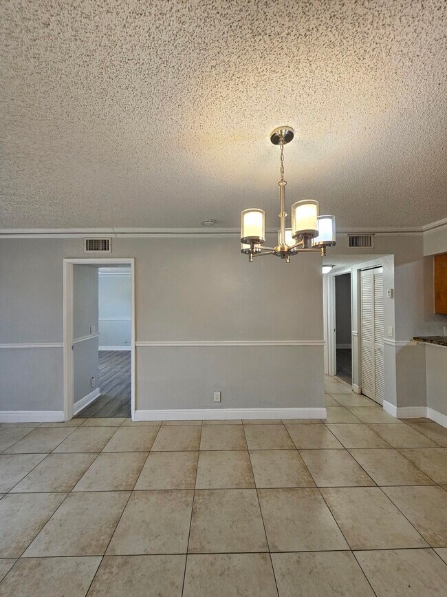 Building Photo - 1701 Balfour Point Dr