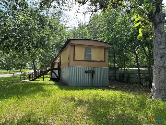 Building Photo - 311 Meadow Lake Dr