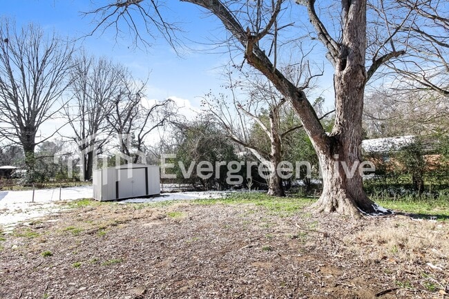 Building Photo - 5267 Broken Oak Dr