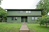 Building Photo - 903 Aurora Cir